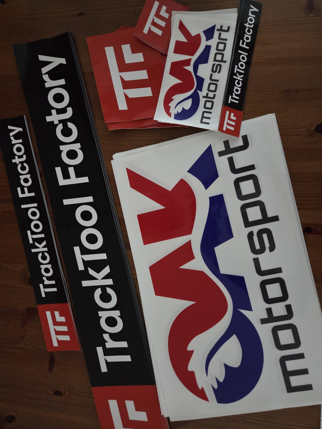 Custom en/of logo stickers