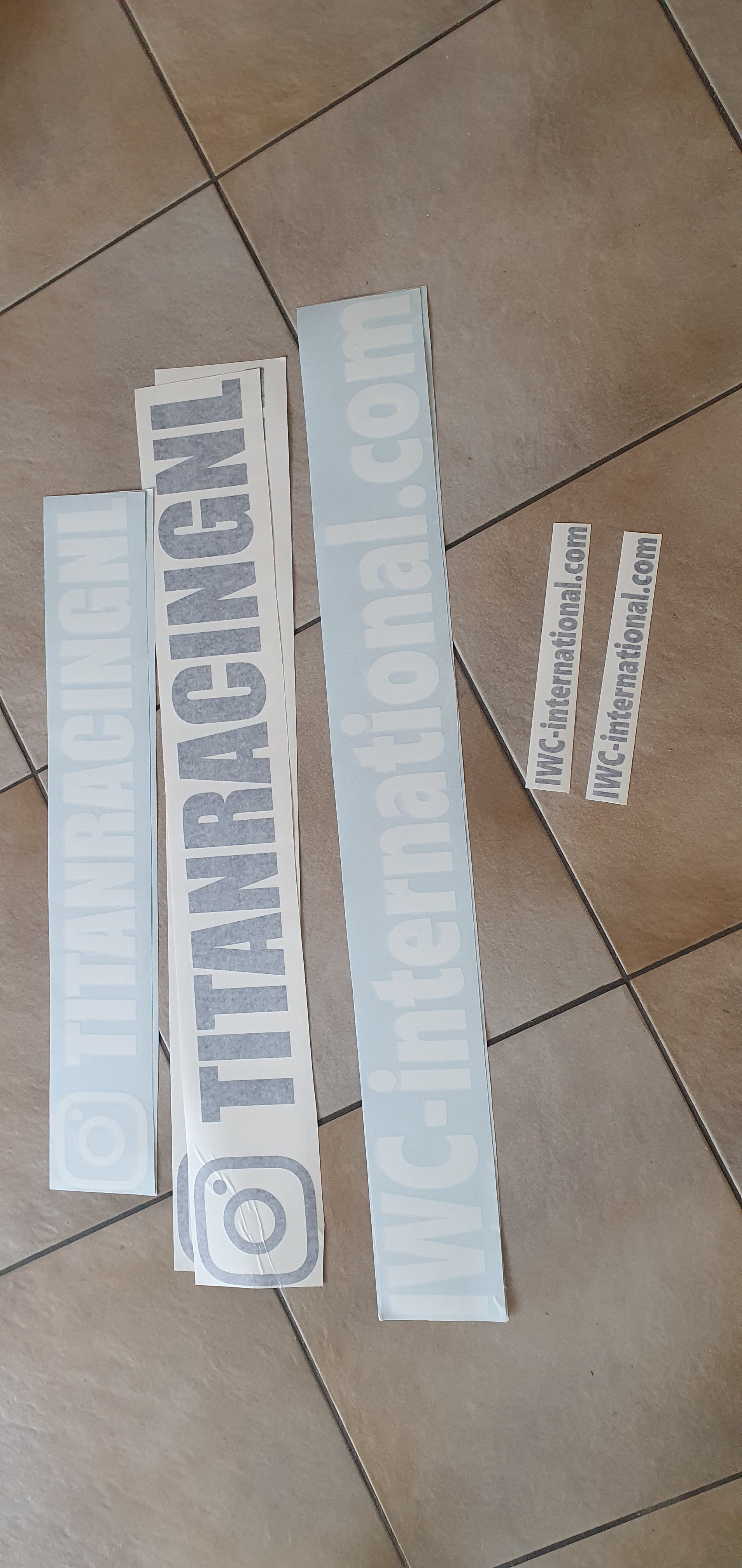 Tekst stickers - 100 mm x 1000 mm
