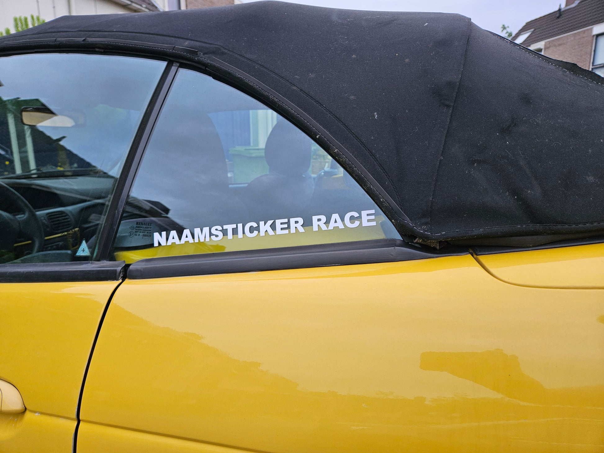 Naamsticker eigen tekst 2,5 cm hoog
