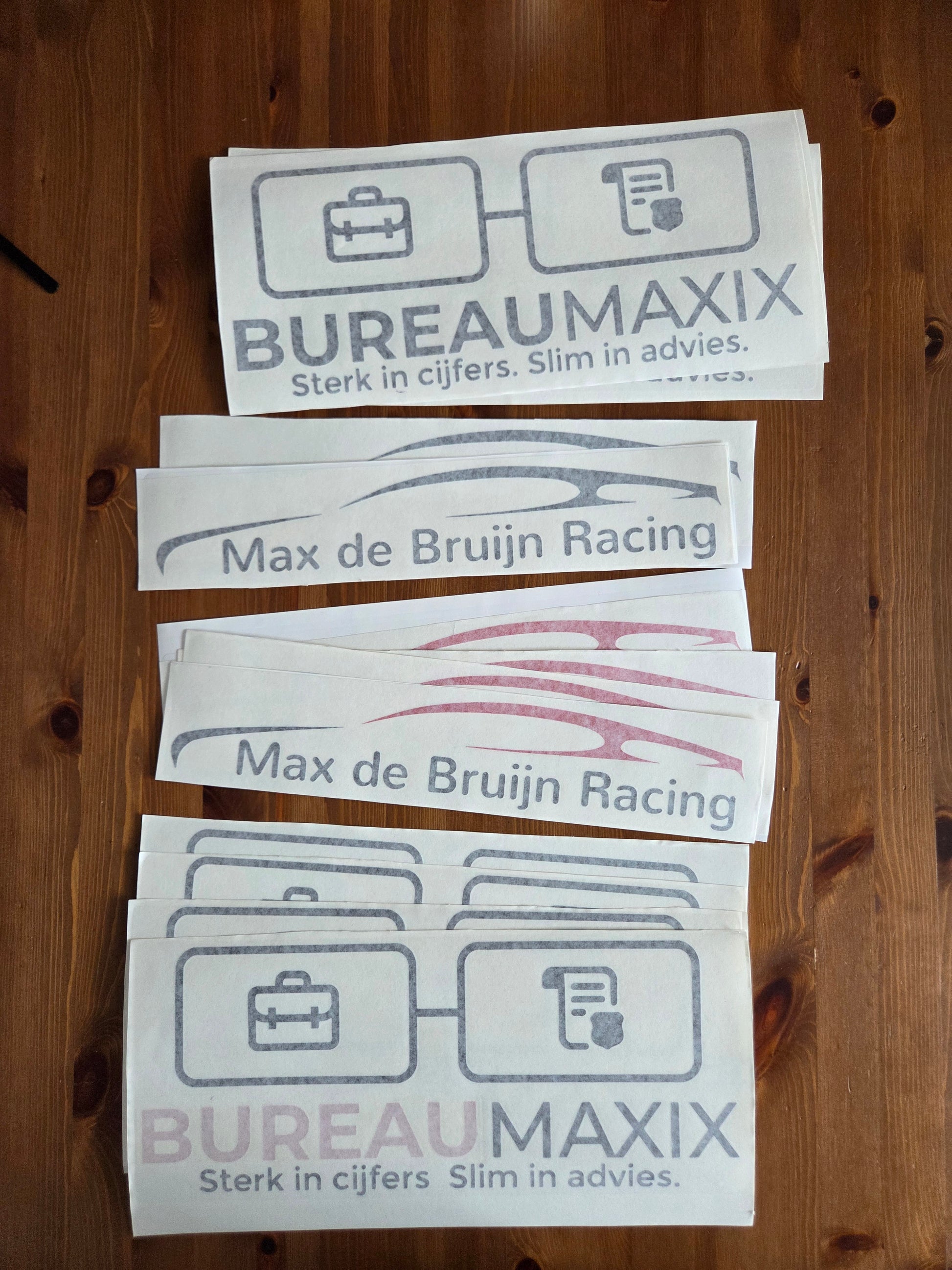 Custom en/of logo stickers