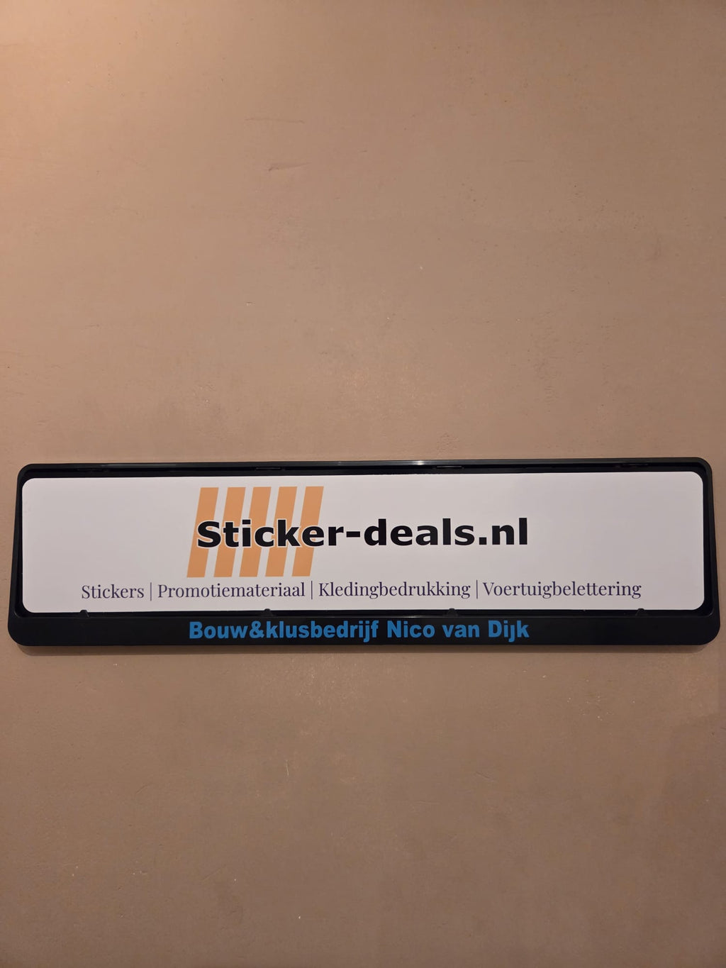 Kentekenplaat tekst mét NL kentekenplaathouder