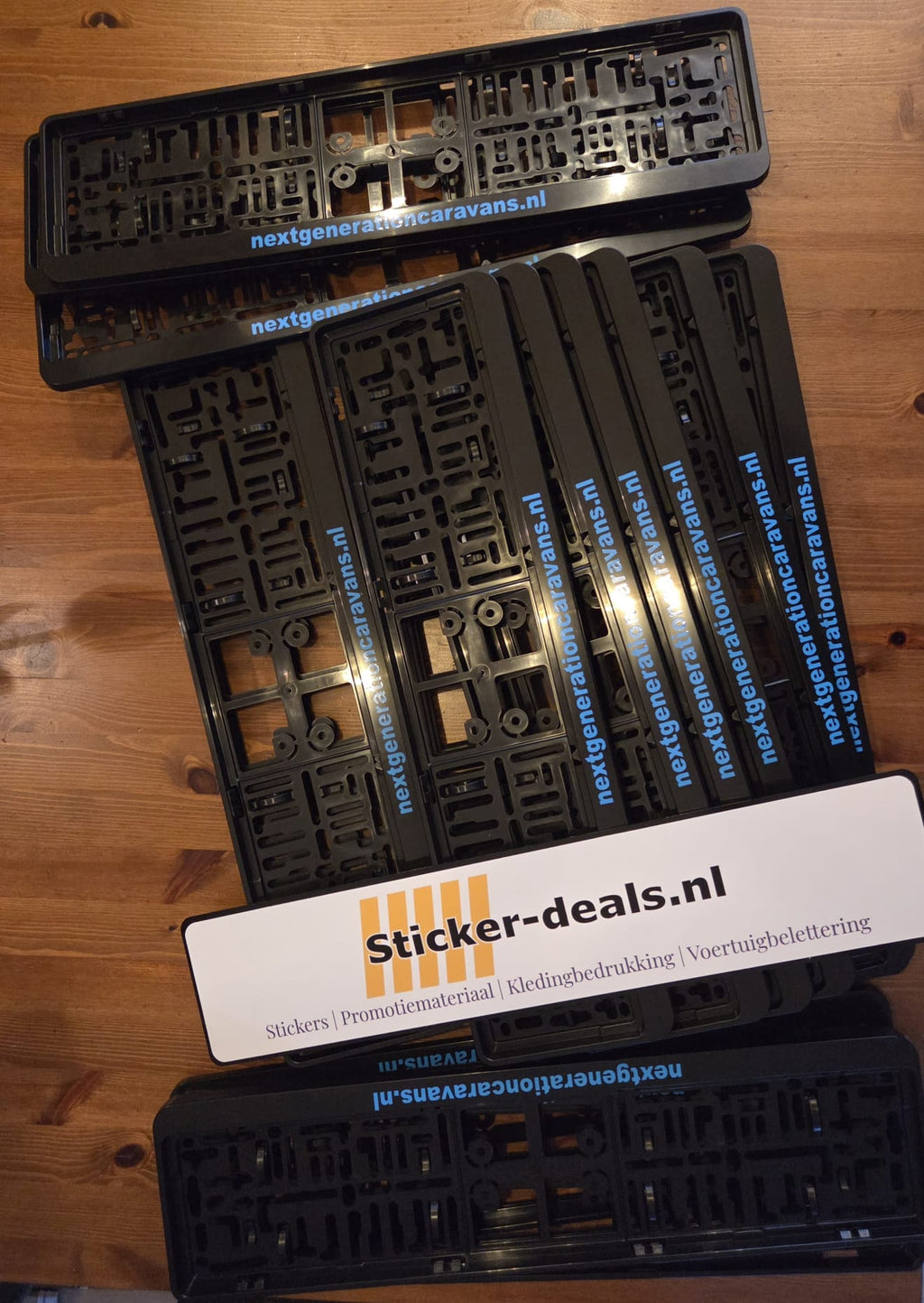 Kentekenplaat tekst mét NL kentekenplaathouder