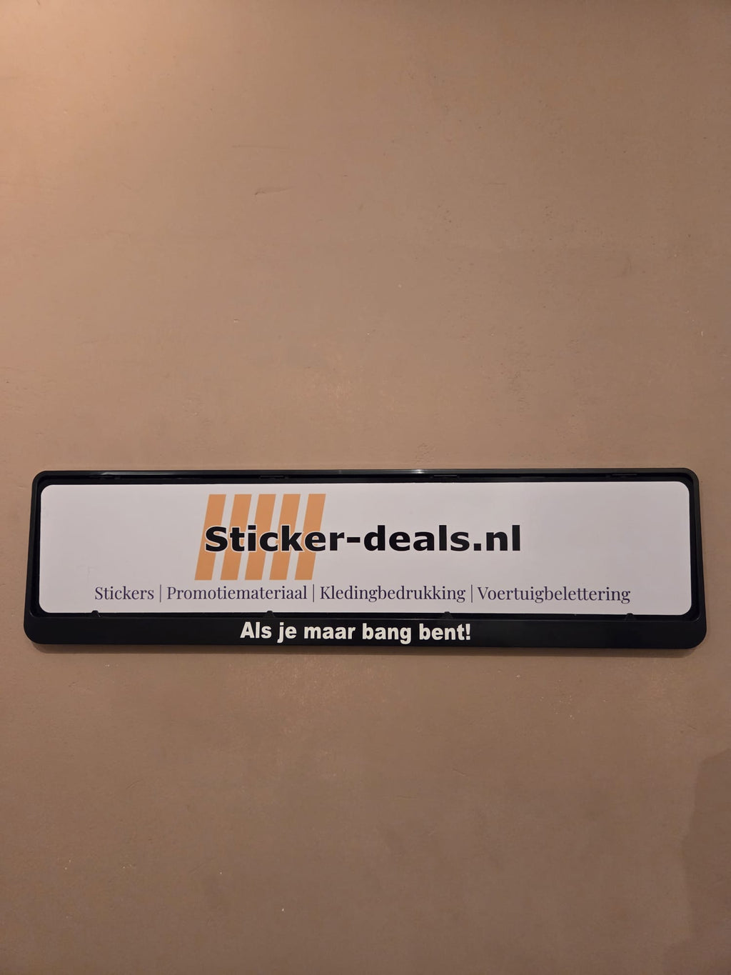 Kentekenplaat tekst mét NL kentekenplaathouder