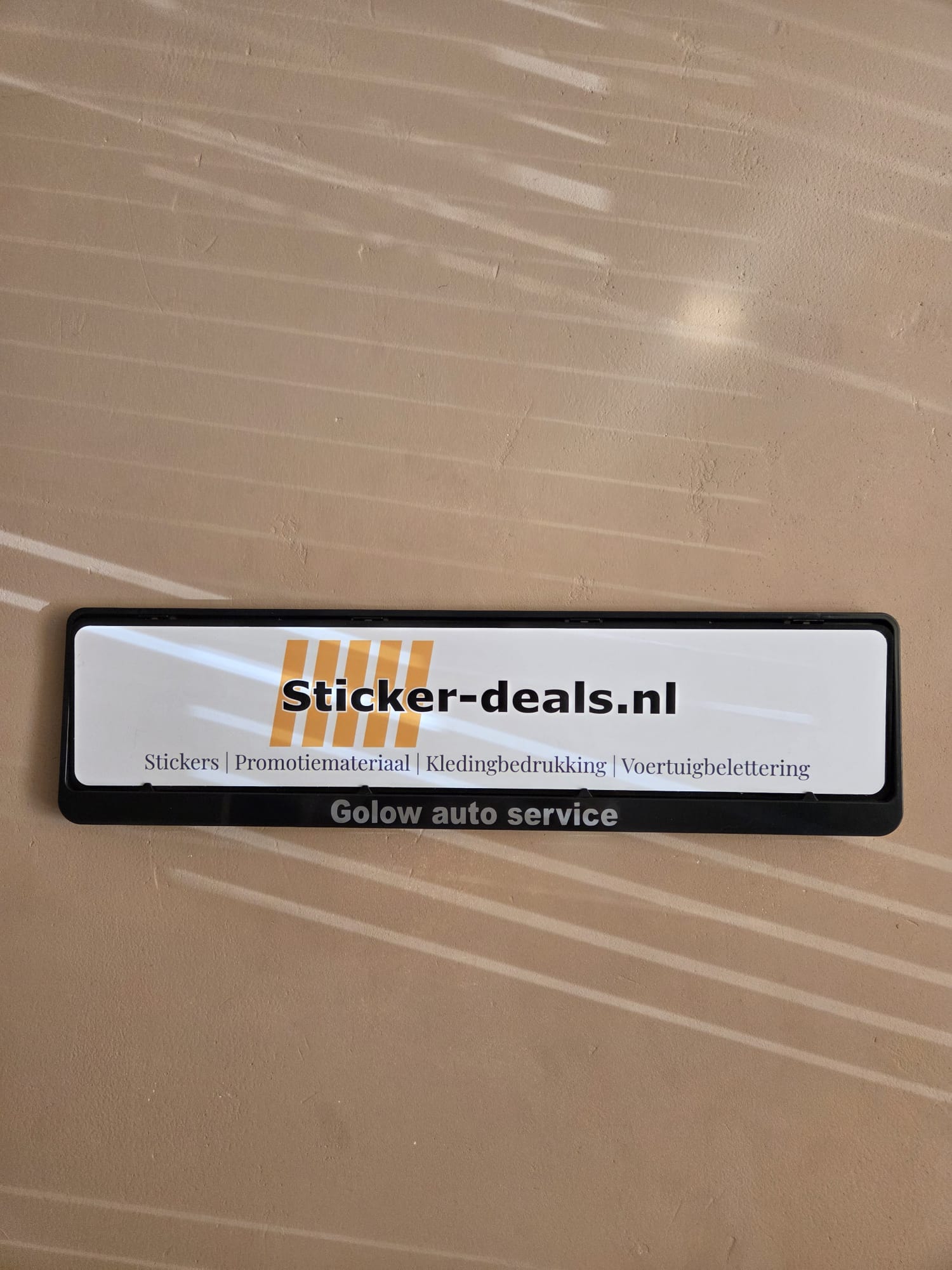 Kentekenplaat tekst mét NL kentekenplaathouder