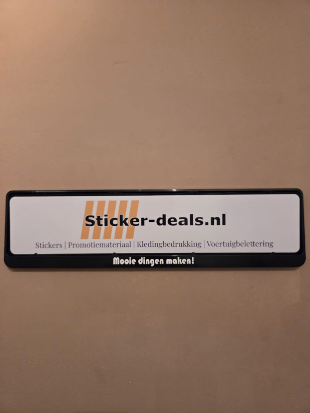 Kentekenplaat tekst mét NL kentekenplaathouder
