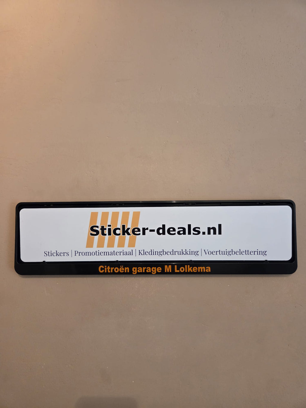 Kentekenplaat tekst mét NL kentekenplaathouder
