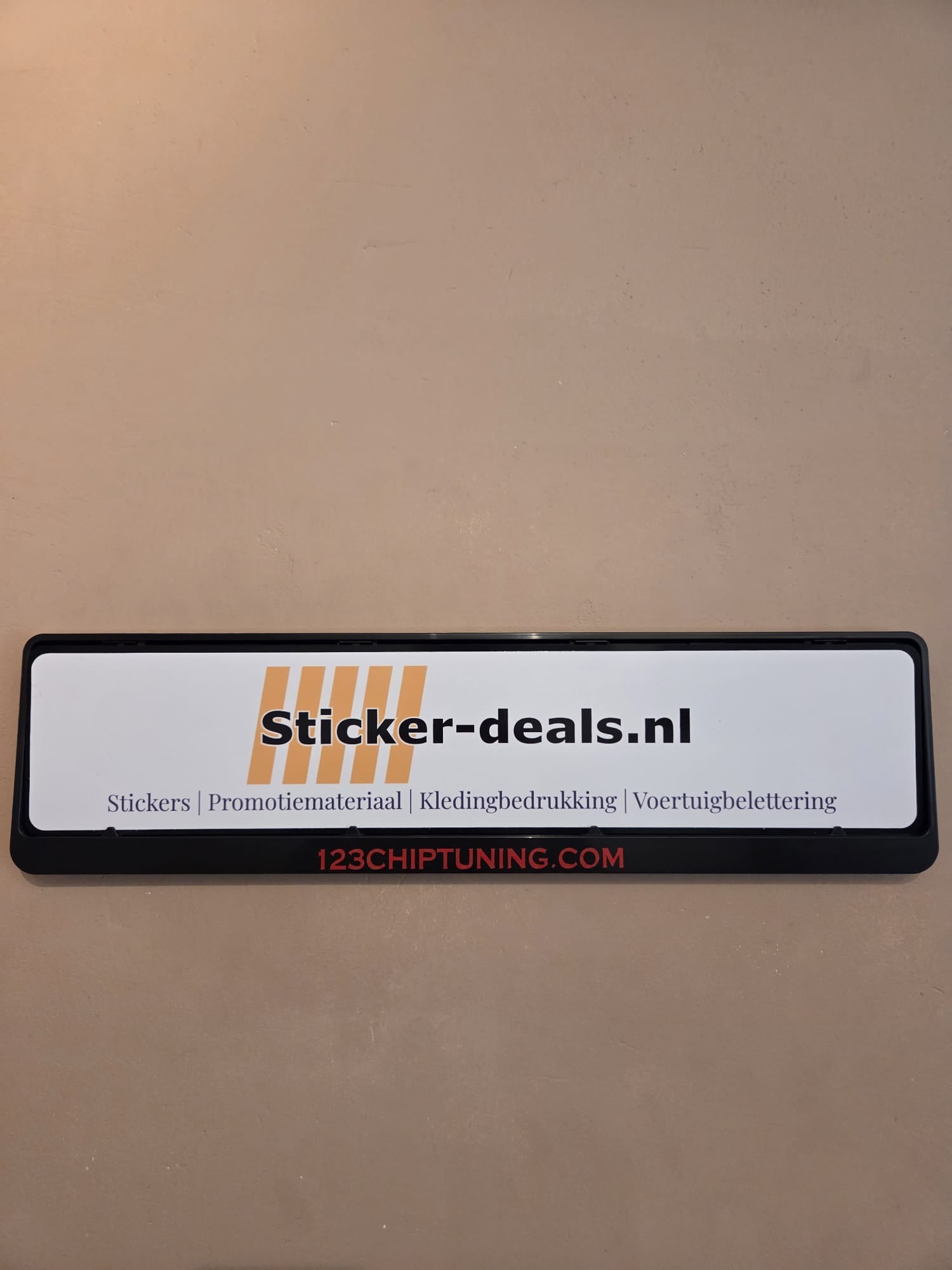 Kentekenplaat tekst mét NL kentekenplaathouder