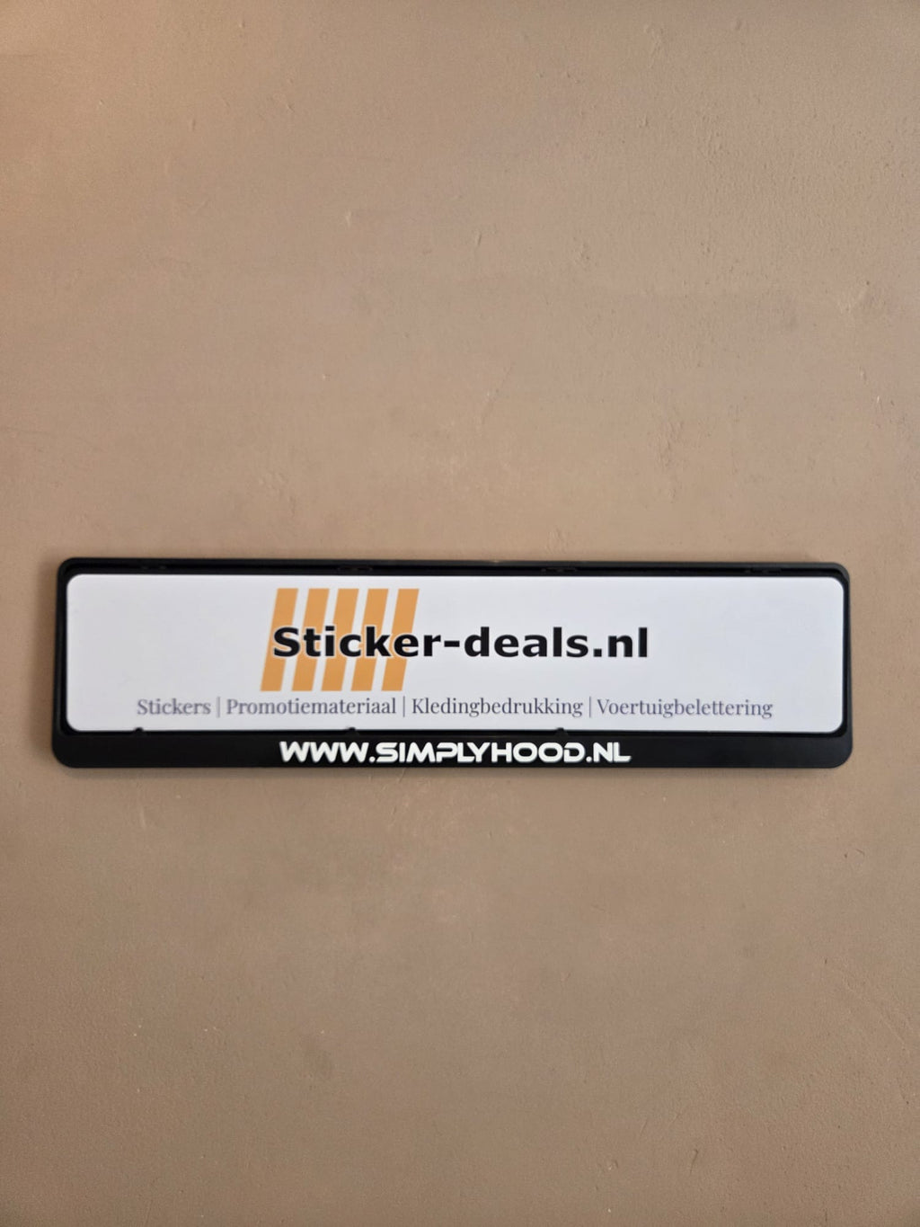Kentekenplaat tekst mét NL kentekenplaathouder